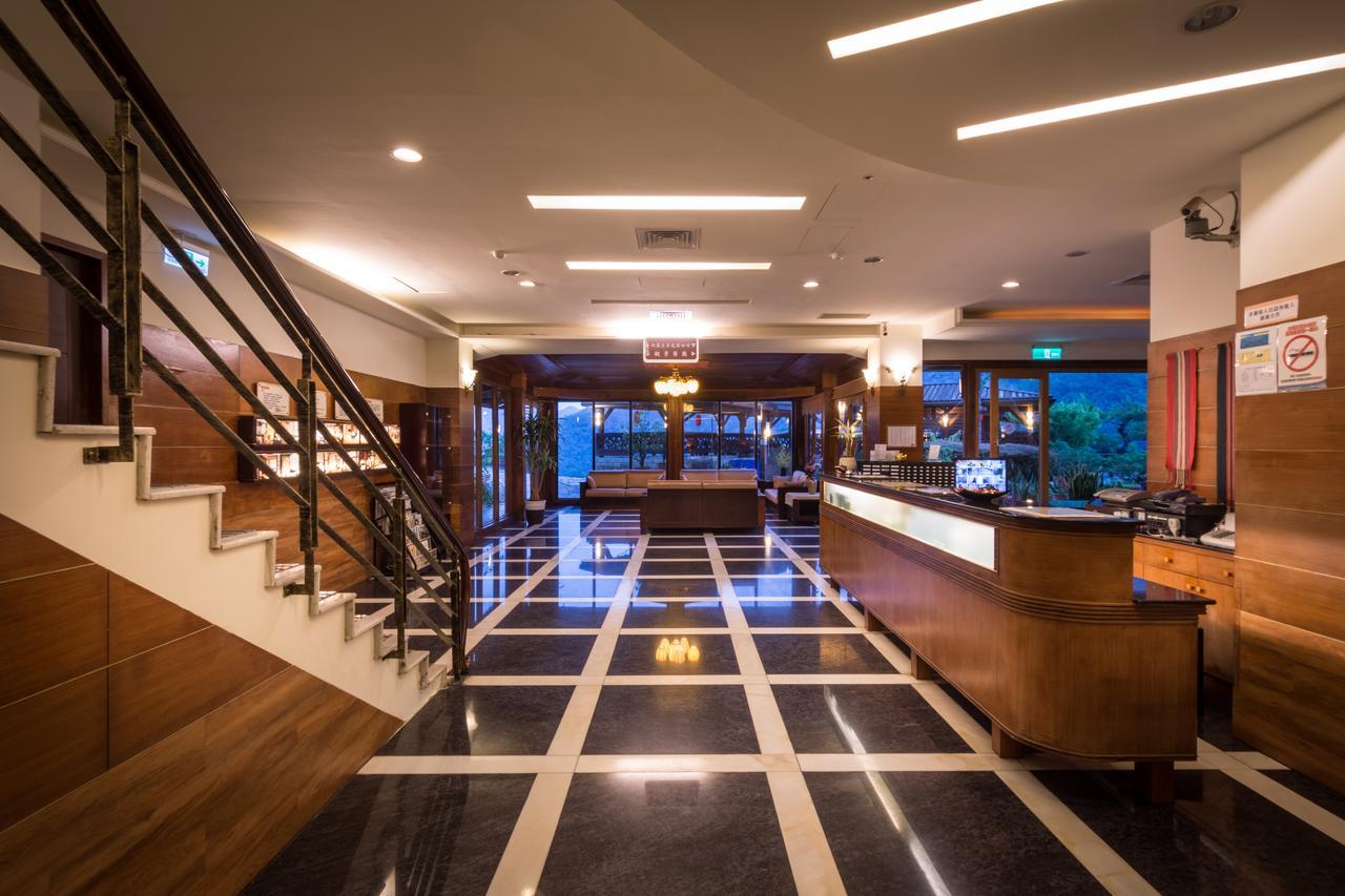 Wulai Sunglyu Hot Spring Resort Exterior photo