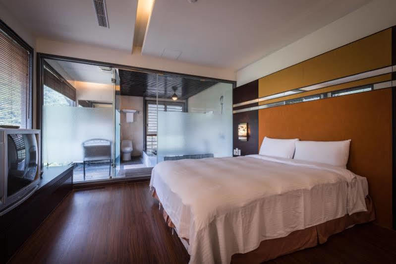 Wulai Sunglyu Hot Spring Resort Exterior photo